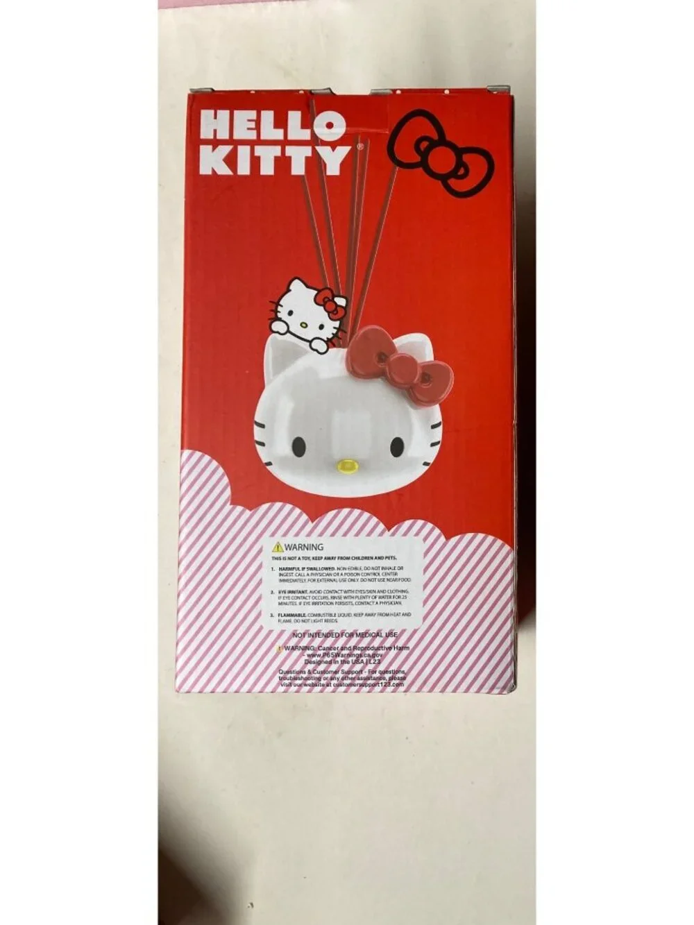 Hello Kitty by Sanrio Ceramic Reed Diffuser Set Red Brand New in Box
